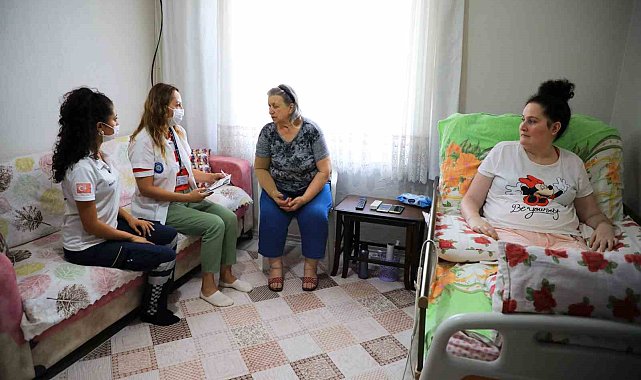 Hasta yakınlarına 'Refakatçi eğitimi'