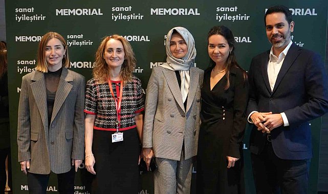 Hastane atıkları sanata dönüştürüldü