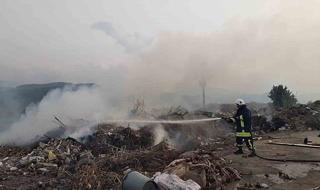Hatay'da çöplük alanda yangın çıktı