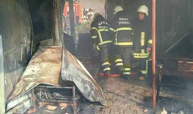 Hatay'da konteynerde yangın