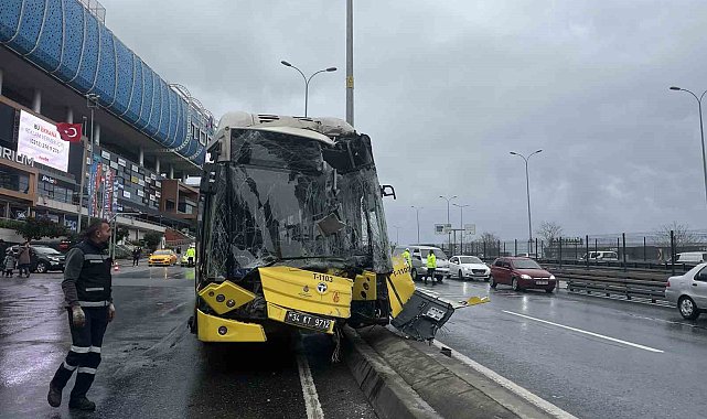 İBB'ye bağlı toplu taşıma araçlarındaki kaza ve arızalara her geçen gün yenisi ekleniyor