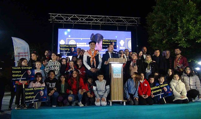 İlk Türk Astronot Alper Gezeravcı&#039;nın uzay yolculuğuna hemşehrileri dualarla eşlik etti