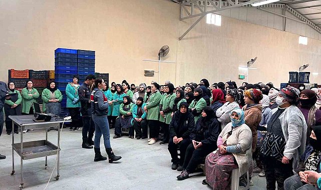 İncirliovalı kadınlara KADES'e karşı bilgilendirildi