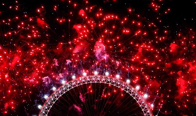 İngiltere yeni yıla "merhaba" dedi