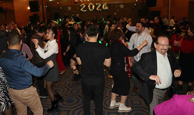 İranlı turistler yeni yıla Van'da girdi