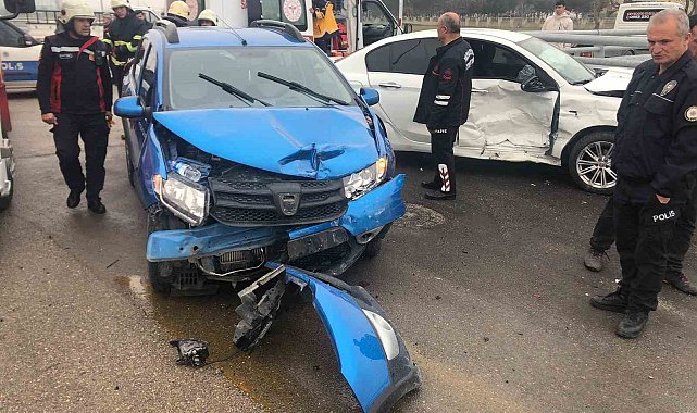Isparta'da kaza: 4 yaralı