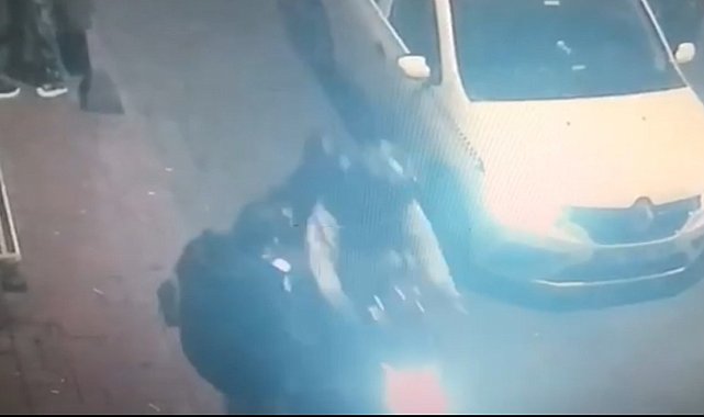 İstanbul'da kapkaççı sevgili çift dehşeti kamerada: 2 günde 4 telefon çalan çift yakalandı