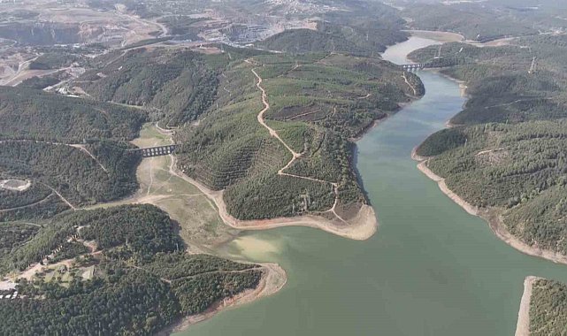 İstanbul'daki barajlarda doluluk oranındaki 1 yıllık değişim havadan görüntülendi