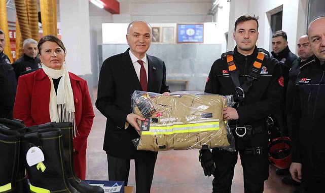 İtfaiyecilere koruyucu kıyafet