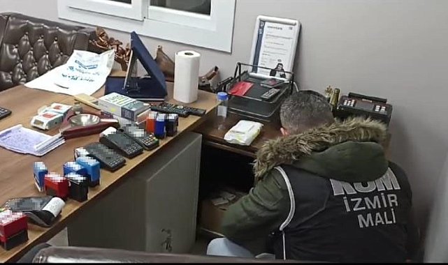 İzmir merkezli 3 ilde naylon fatura operasyonu: Milyarlarca liralık e-fatura ele geçirildi