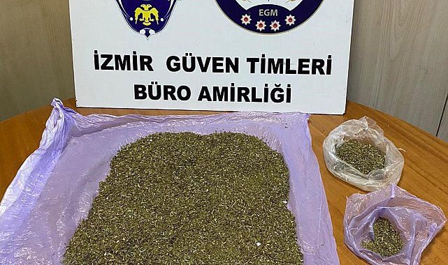 İzmir'de cezaevi firarisi uyuşturucuyla yakalandı