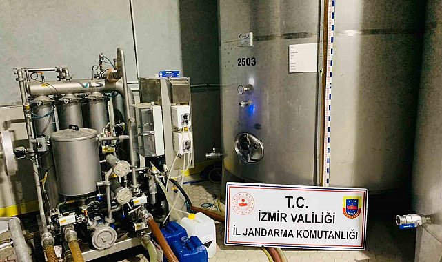 İzmir'de yaklaşık 6 bin litre kaçak etil alkol ele geçirildi