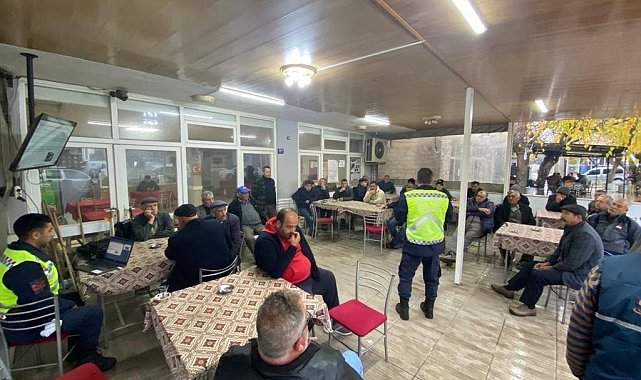 Jandarma ekiplerinden sürücülere eğitim