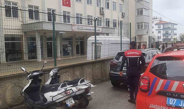 Jandarma'dan okul çevrelerinde güvenlik uygulaması