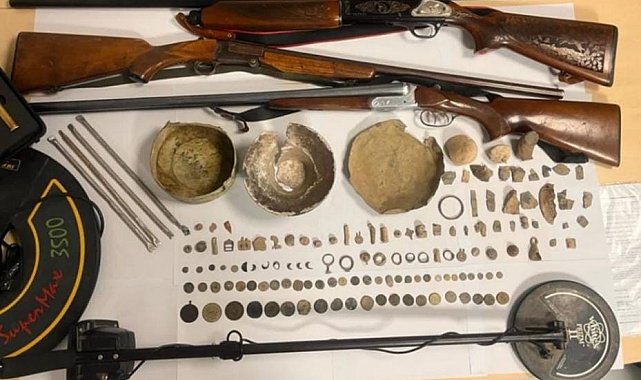 Jandarmanın takibe aldığı şahsın ev ve işyerinde tarihi eserler çıktı