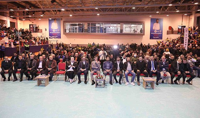 Kağıthane Belediyesi amatör spor kulüplerine malzeme desteğinde bulundu