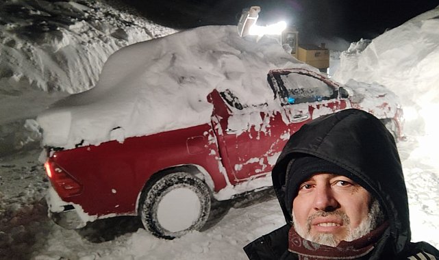 Kar nedeniyle yolda kalan aracını 4 gün sonra buldu