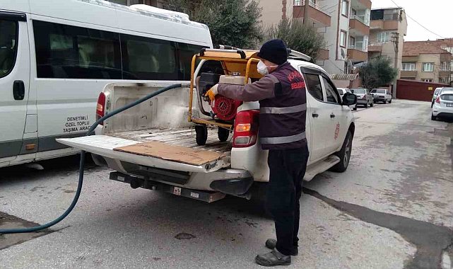 Karesi belediyesi tüm birimleriyle sahada