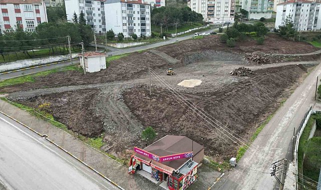Karesi Belediyesi'nden Adnan Menderes'e yaşam alanı