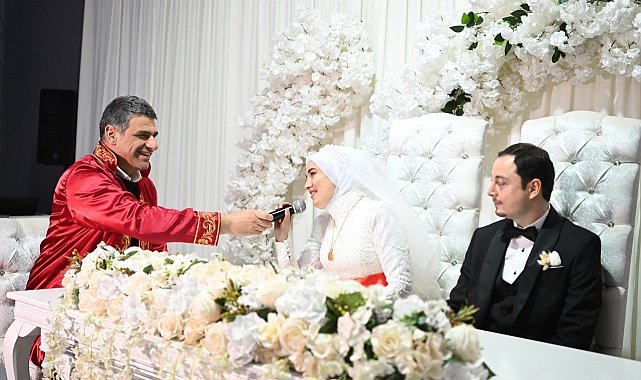 Kartepe'de 995 çift mutluluğa "evet" dedi