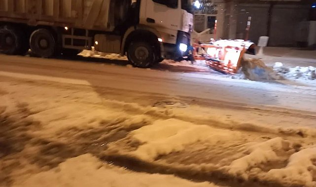 Kastamonu'da kar yağışı etkili oldu, sürücüler zor anlar yaşadı