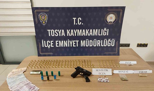 Kastamonu'da uyuşturucu maddeyle yakalanan 3 şahıs gözaltına alındı