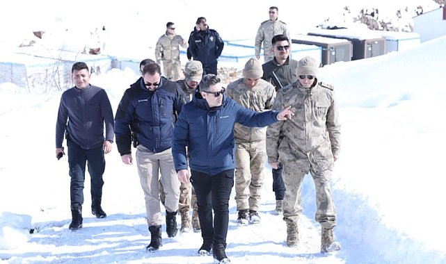 Kaymakam Özçelik'ten üs bölgesine ziyaret