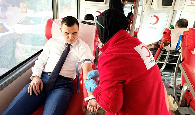 Kaymakam Zor'dan kan bağışına destek