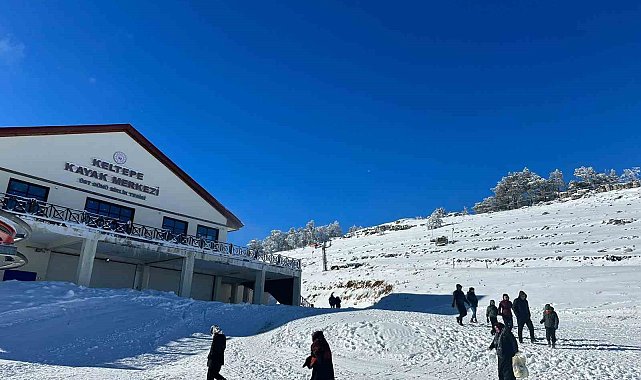 Keltepe Kayak Merkezi yılın ilk ziyaretçilerini ağırladı