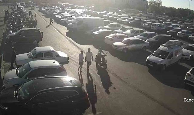 Kendini "polis" olarak tanıtıp 2 motosikleti çaldı