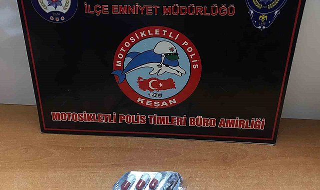 Keşan'da 18,59 gram uyuşturucu ve sentetik ecza ele geçirildi