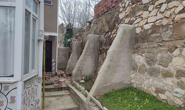 Keşan'da üzerine duvar düşen kadın hayatını kaybetti