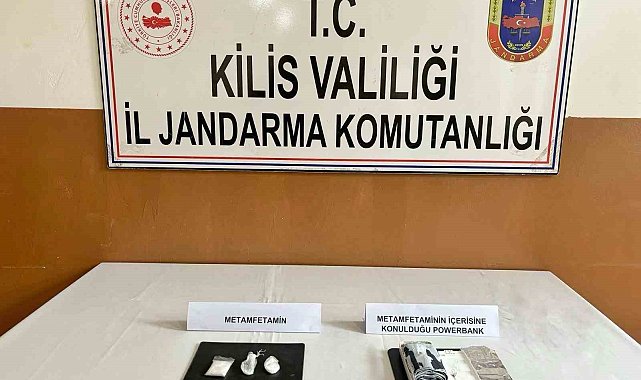Kilis'te taşınabilir şarj cihazına gizlenmiş uyuşturucu madde ele geçirildi