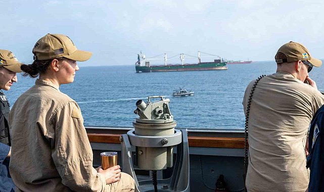 Kızıldeniz'de Husilere ait patlayıcı yüklü insansız deniz aracı infilak etti