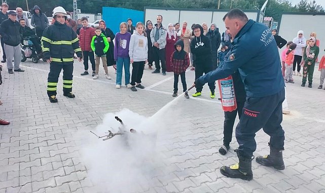 Konteyner kent sakinlerine yangın eğitime verildi