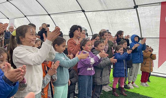 Konteyner kentte yaşayan afetzede çocuklara sömestir eğlencesi