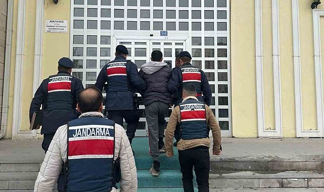 Konya'da 25 yıl hapis cezasıyla aranan şüpheli evinde yakalandı