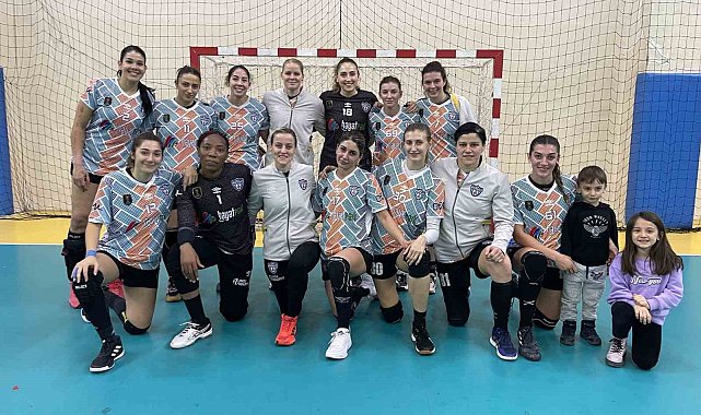 Konyaaltı'nın Mavi Kelebekler'i dolu dizgin