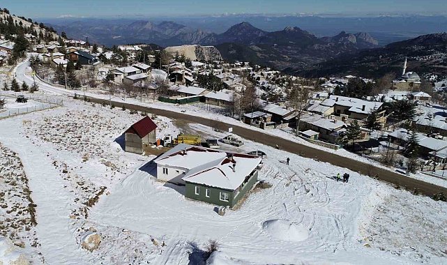 Konyaaltı'nın Saklıkent'teki ek hizmet binası son aşamada