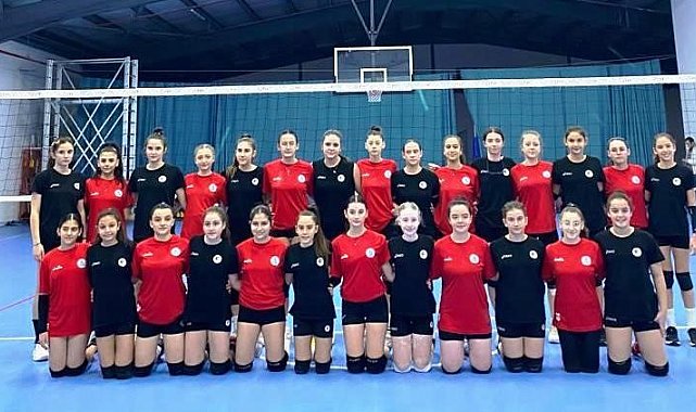 Körfez Gençlerbirliği voleybolda altyapı atağına geçti