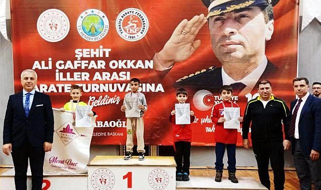 Körfezli karateciler Sakarya'dan madalyalarla döndü