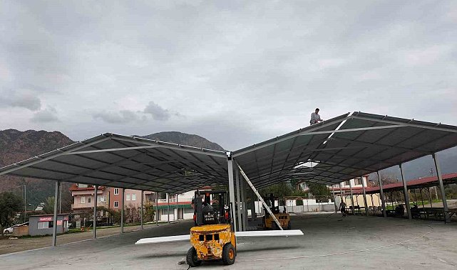 Köyceğiz Toparlar Mahallesi'ne çok amaçlı pazar yeri yapıldı