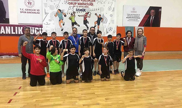 Köyceğiz Yunus Emre Ortaokulu Hentbol'da Bölge Şampiyonu oldu