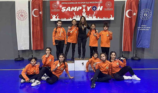 Köyceğizli güreşçi kızlardan yedi şampiyonluk