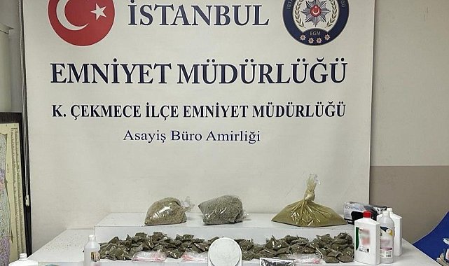 Küçükçekmece'de uyuşturucu madde ticareti yapan 2 kişi gözaltına alındı