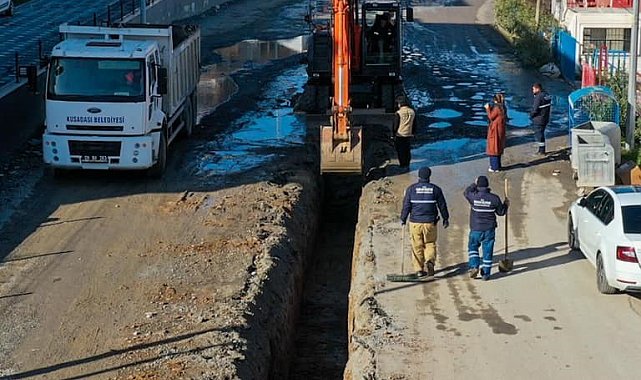 Kuşadası Belediyesi okul yollarında çalışma başlattı