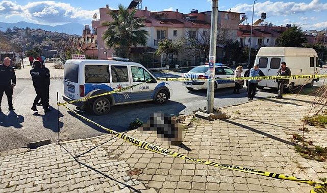 Kuşadası'nda kaldırımda yere yığılan zihinsel engelli şahıs hayatını kaybetti