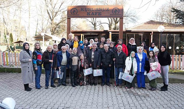 Kusursuz kafede bir araya geldiler