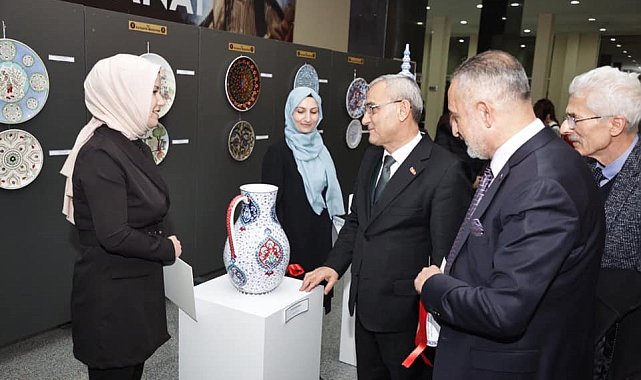 Kütahya'da düzenlenen 'Uluslararası Türk Çini Sanatı Yarışması'nın ödülleri sahiplerini buldu