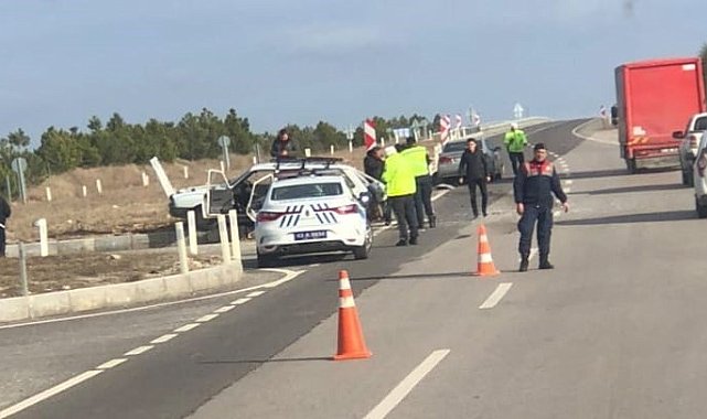 Kütahya'da iki otomobil çarpıştı: 7 yaralı